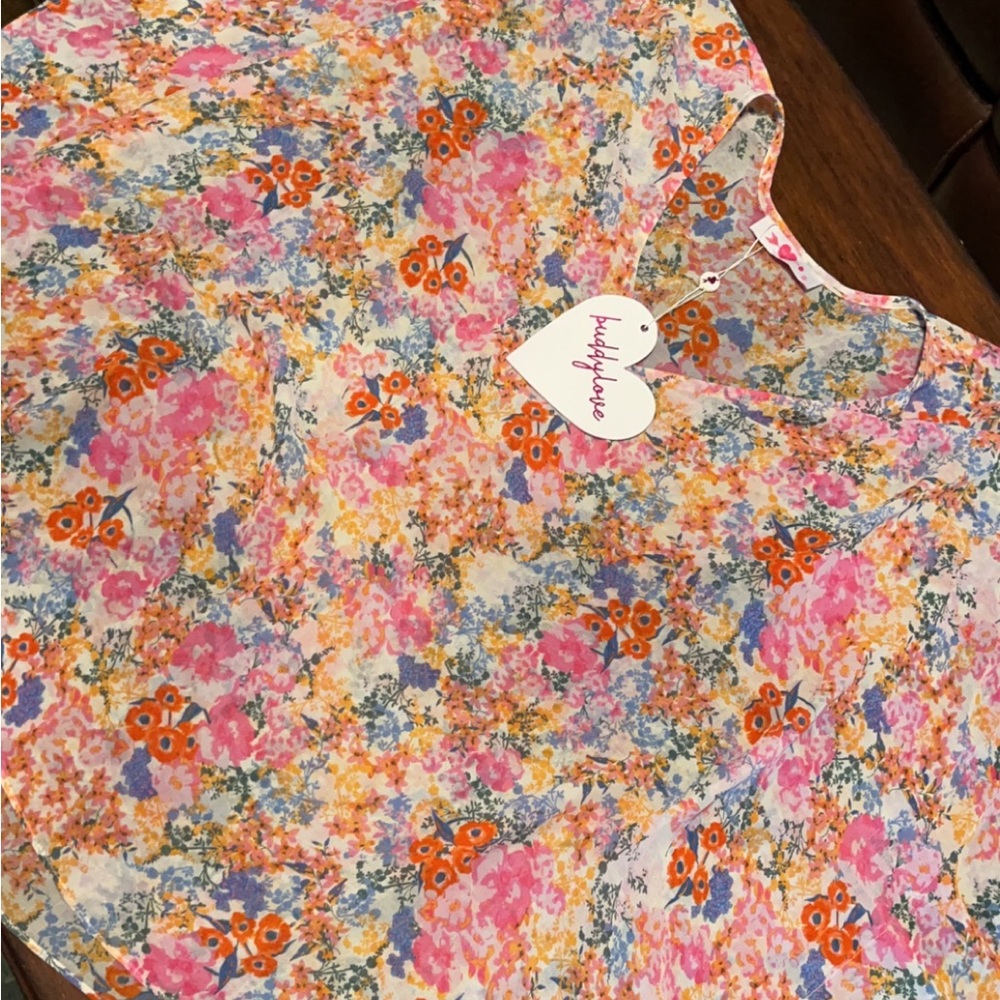 Buddy love top/tunic. Will fit any size. NWT